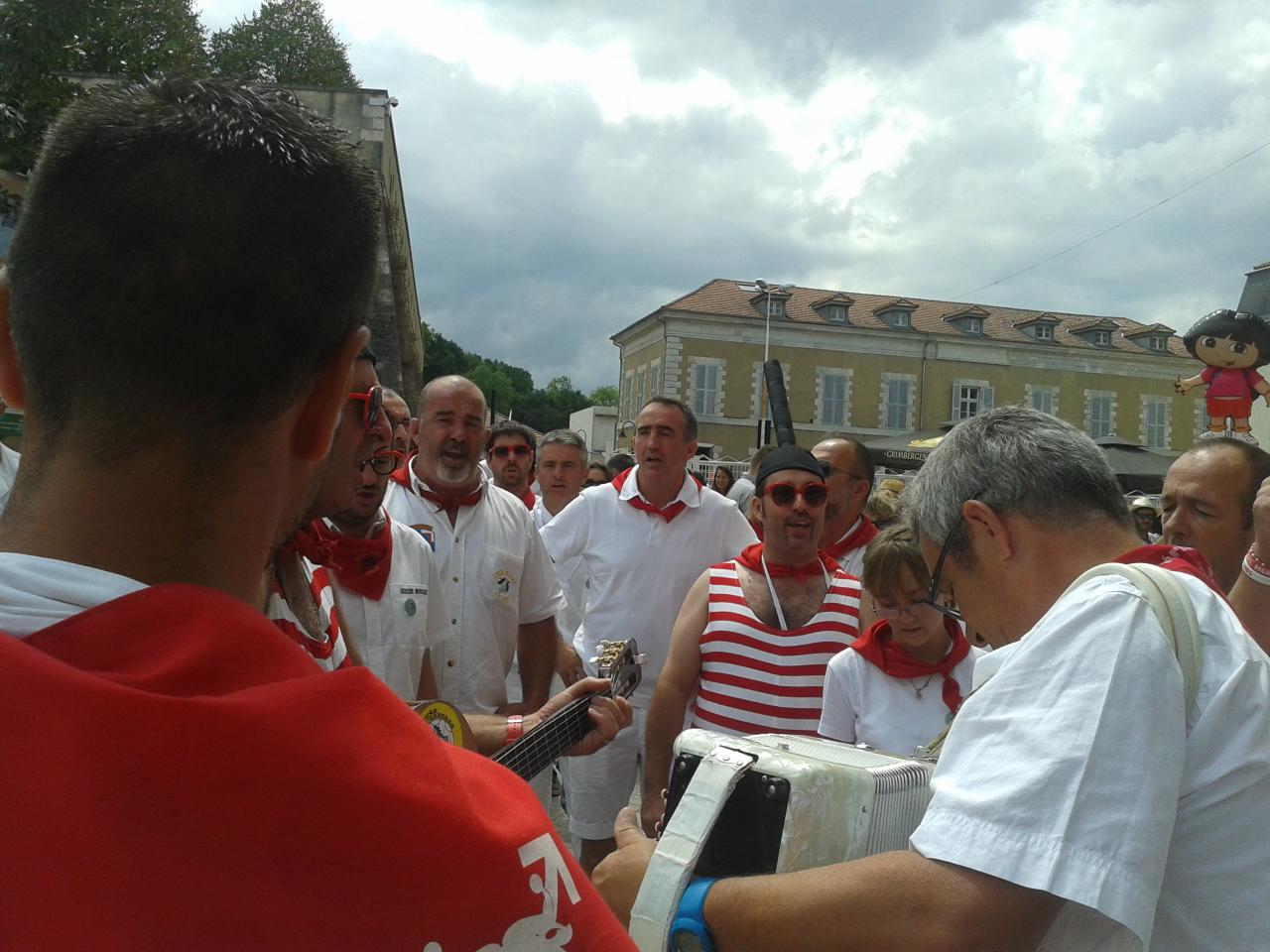 Tour de chants samedi des Fêtes