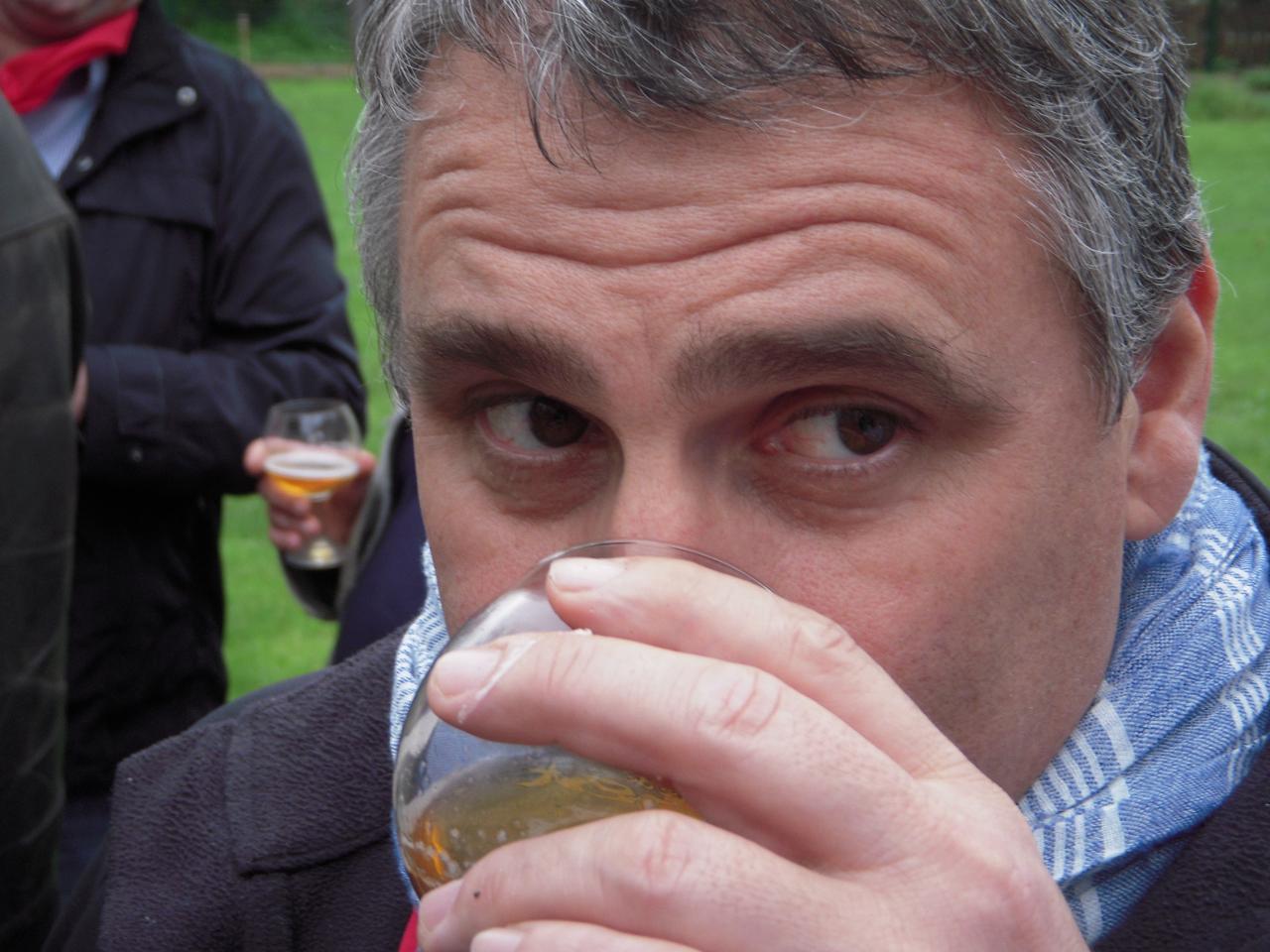 Dédé a peur qu'on lui pique