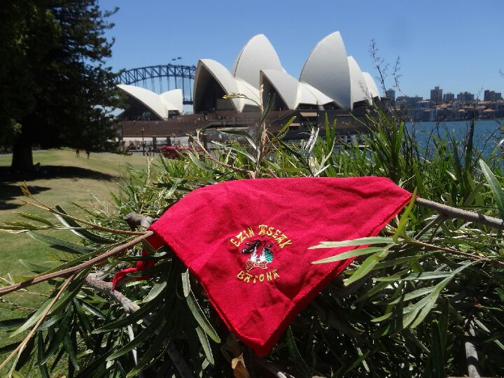 Ezin à Sidney